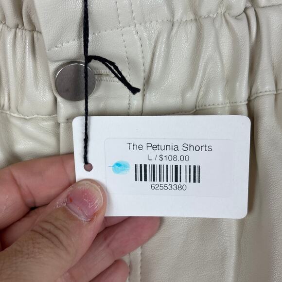 ASTR Womens Large Tan Petunia Faux Leather Paperbag Shorts Elastic Waist NEW - Picture 6 of 9